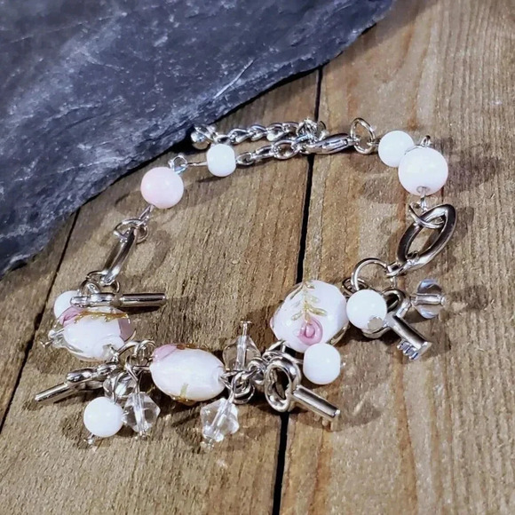 Vintage Murano Glass Beads White Silver Charm Bracelet Style J - Picture 3 of 5